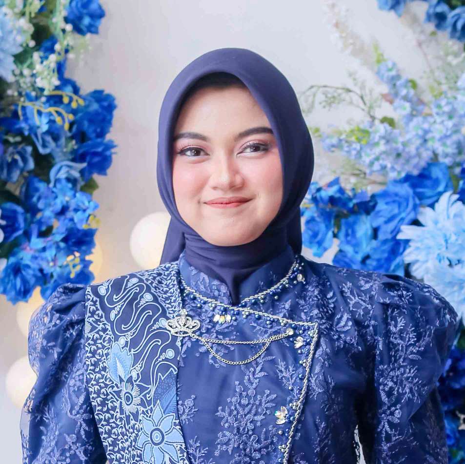Ella Nurna Khumairoh